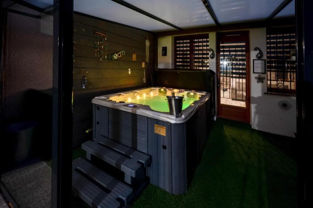 Spa Privatif Toulouse Jacuzzi Villa Aucamville Frankrike