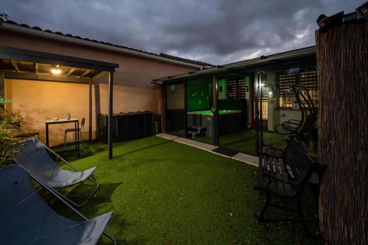 Semesterbostad Spa Privatif Toulouse Jacuzzi Villa Aucamville